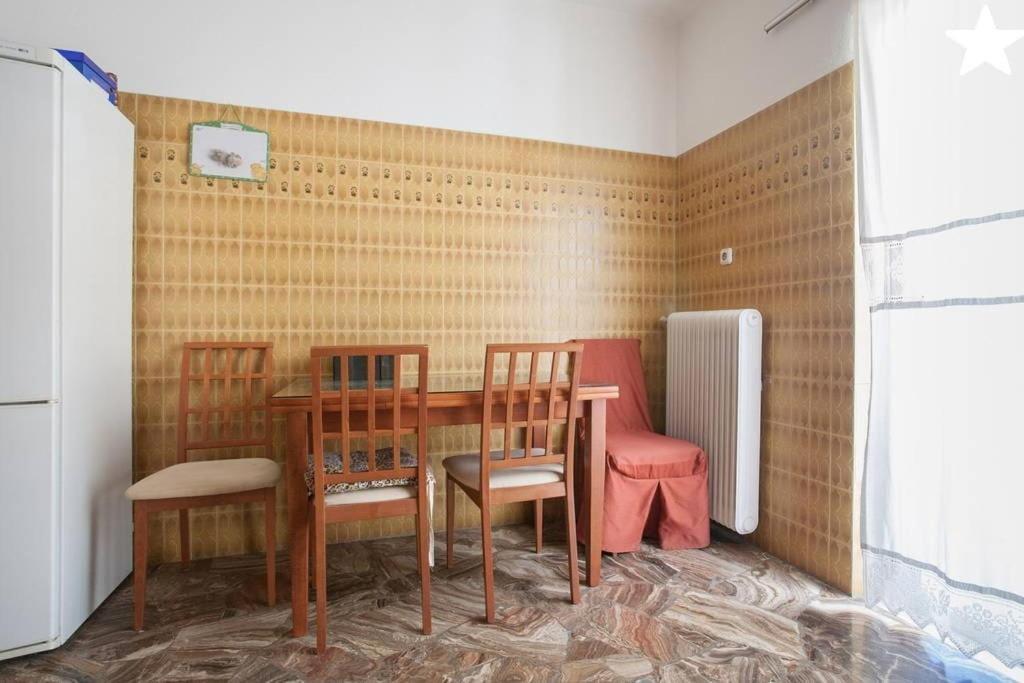 Apartment Three Bedroom Spacious Near Acropolis Athens
