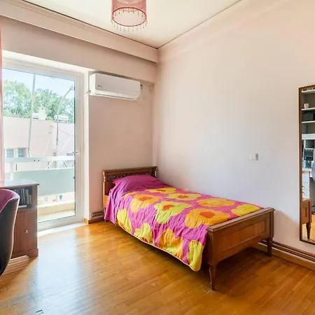 Three Bedroom Spacious Apartment Near Acropolis Athens Exterior photo