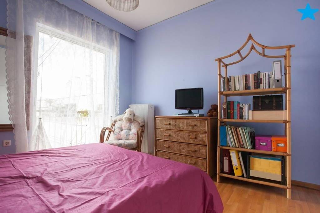 Three Bedroom Spacious Near Acropolis Athens