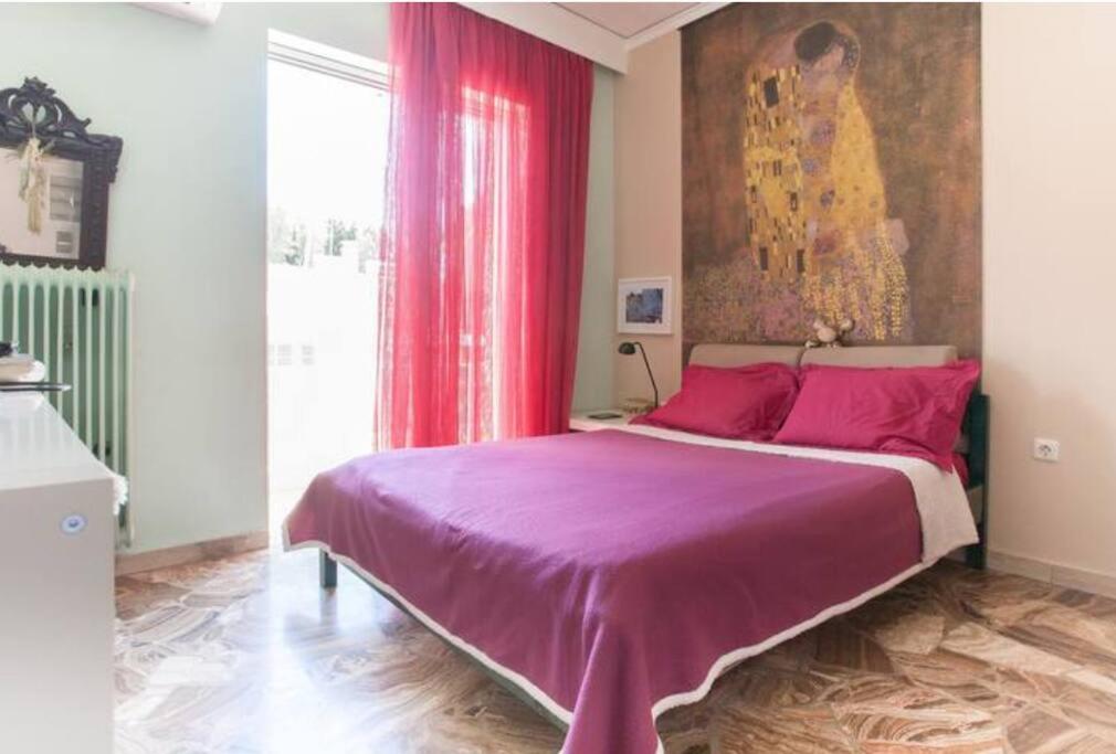 Three Bedroom Spacious Near Acropolis * Atene